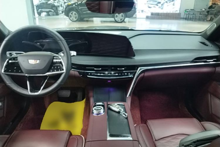 Used Cadillac CT6 2023 28T Prestige Model Center Console