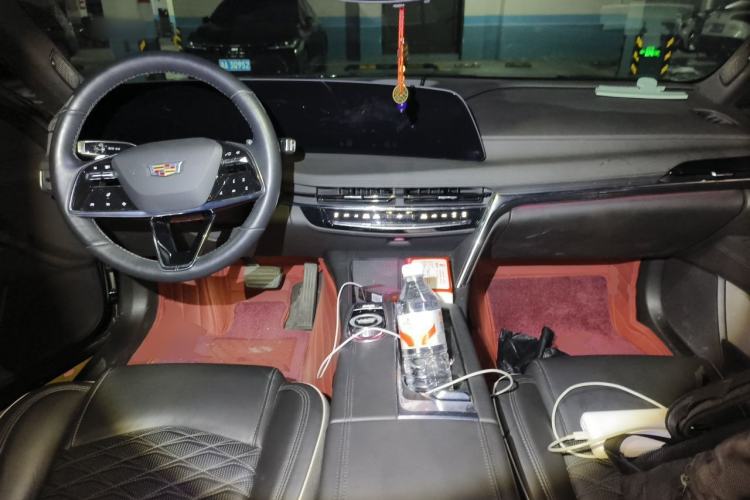 Used Cadillac CT6 2023 28T Prestige Model Center Console