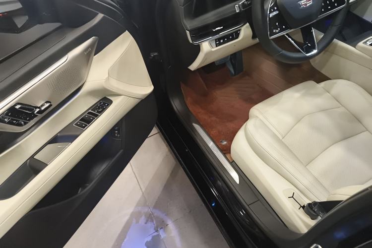 Used Cadillac CT6 2023 28T Luxury Version Driver Seat