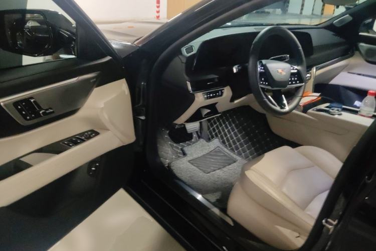 Used Cadillac CT6 2023 28T Luxury Version Driver Seat