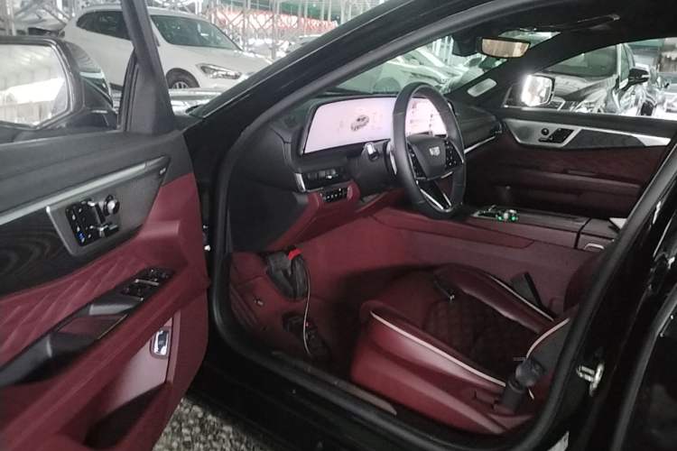 Used Cadillac CT6 2023 28T Prestige Model Driver Seat