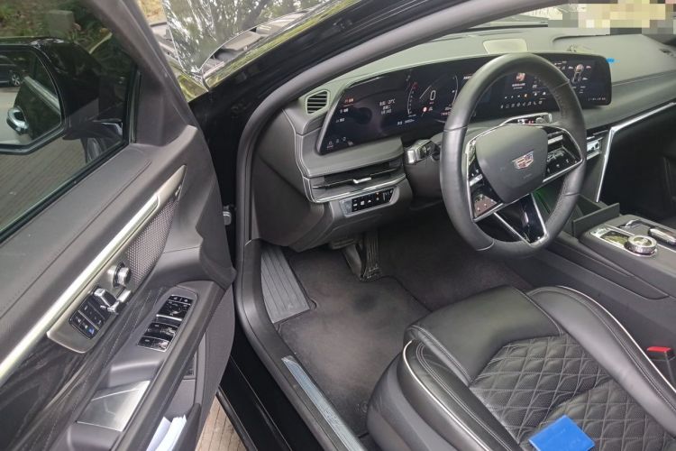 Used Cadillac CT6 2023 28T Luxury Version Driver Seat