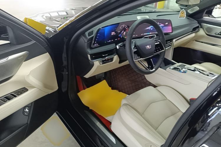 Used Cadillac CT6 2023 28T Luxury Version Driver Seat
