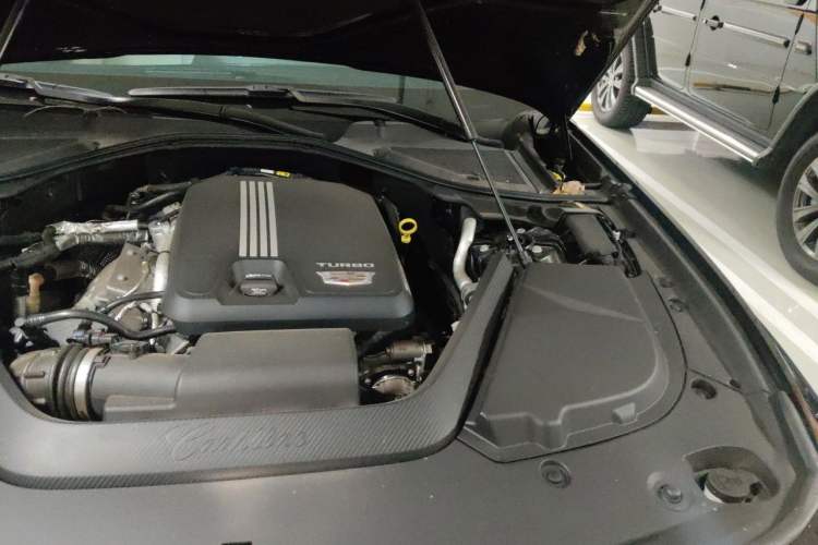 Used Cadillac CT6 2023 28T Luxury Version Engine Bay Left