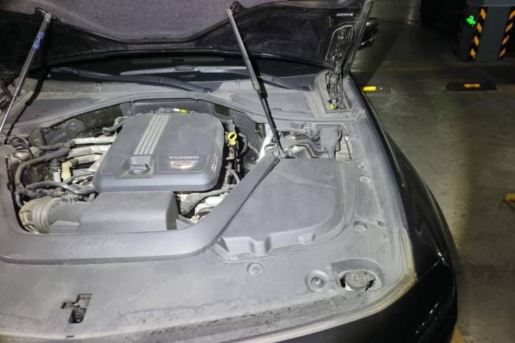 Used Cadillac CT6 2023 28T Prestige Model Engine Bay Left