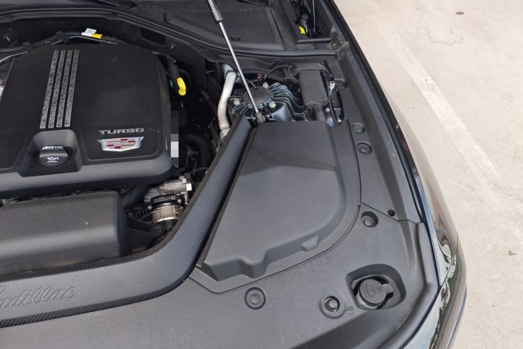 Used Cadillac CT6 2023 28T Platinum Edition Engine Bay Left