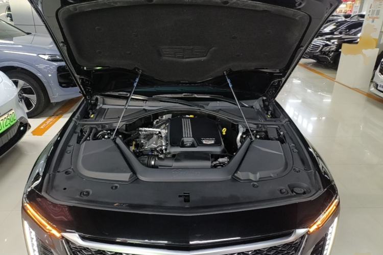 Used Cadillac CT6 2023 28T Luxury Version Engine Bay