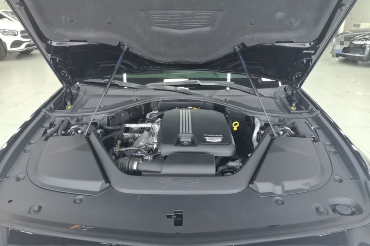 Used Cadillac CT6 2023 28T Platinum Edition Engine Bay
