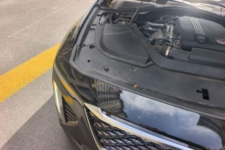 Used Cadillac CT6 2023 28T Luxury Version Engine Bay Right