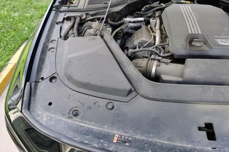 Used Cadillac CT6 2023 28T Prestige Model Engine Bay Right