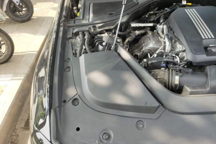 Used Cadillac CT6 2023 28T Prestige Model Engine Bay Right