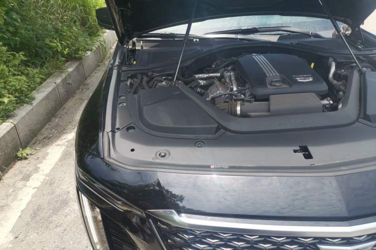 Used Cadillac CT6 2023 28T Fashion Edition Engine Bay Right