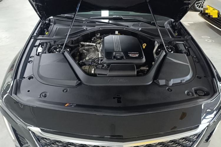 Used Cadillac CT6 2023 28T Luxury Version Engine Bay