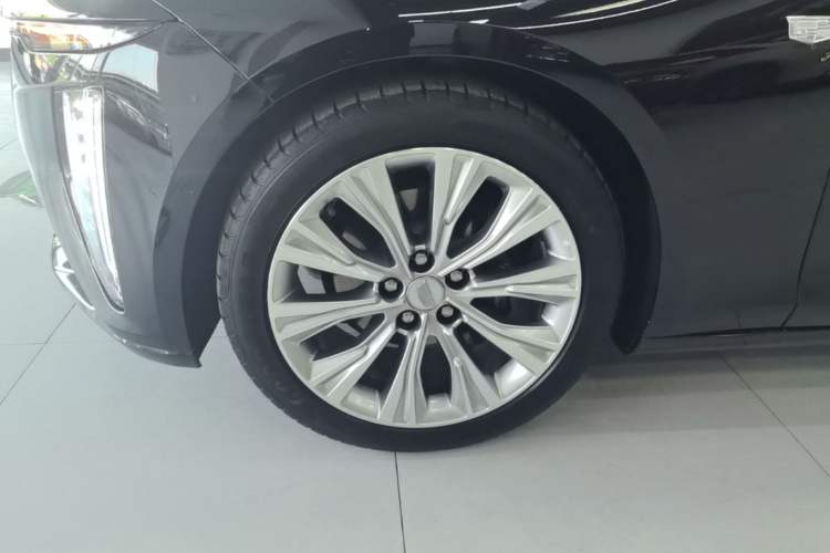 Used Cadillac CT6 2023 28T Platinum Edition Exterior 2