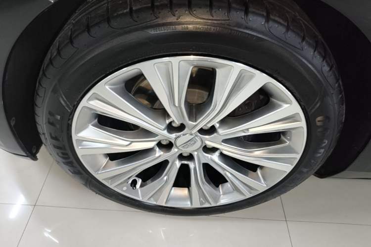 Used Cadillac CT6 2023 28T Luxury Version Exterior 4