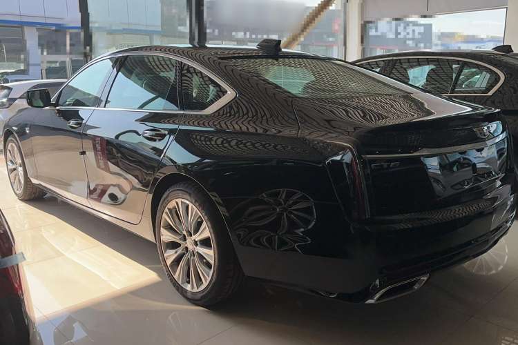 Used Cadillac CT6 2023 28T Luxury Version Exterior 5