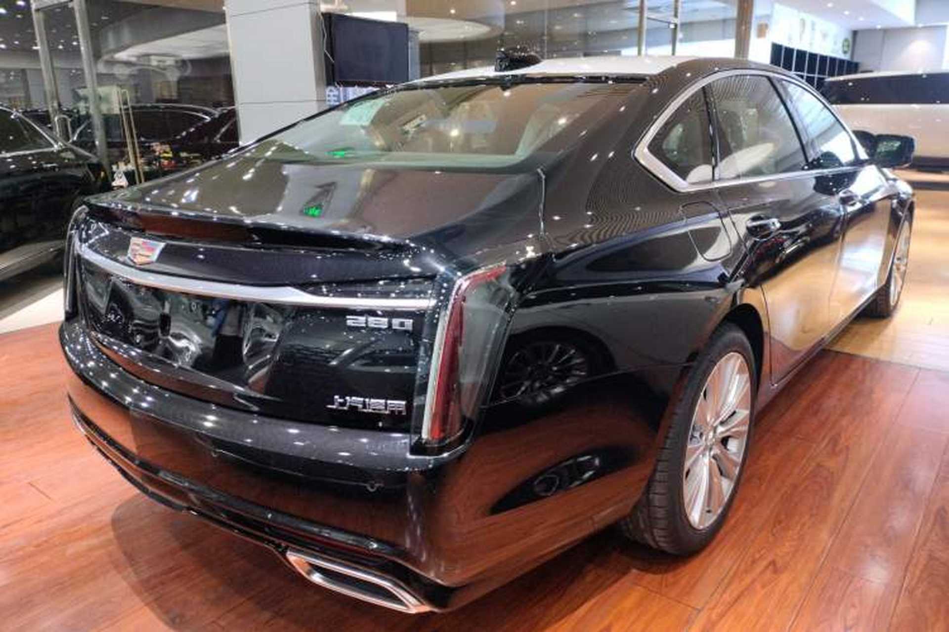 Used Cadillac CT6 2023 28T Prestige Model Exterior 5