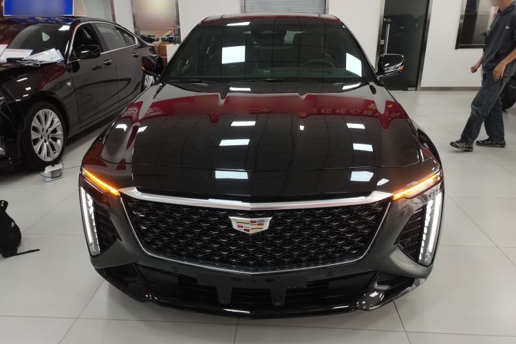 Used Cadillac CT6 2023 28T Platinum Edition Front