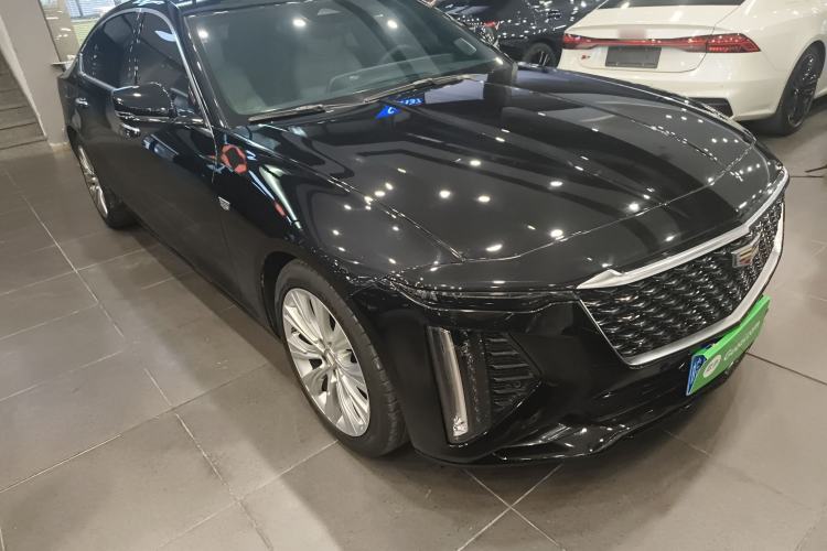 Used Cadillac CT6 2023 28T Luxury Version Front Right 45 Deg
