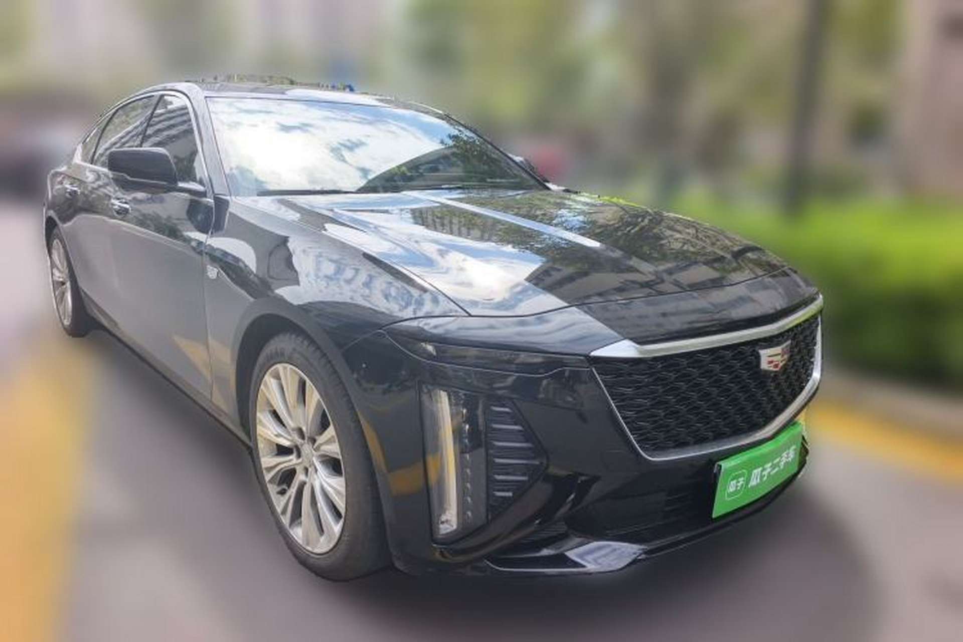 Used Cadillac CT6 2023 28T Luxury Version Front Right 45 Deg