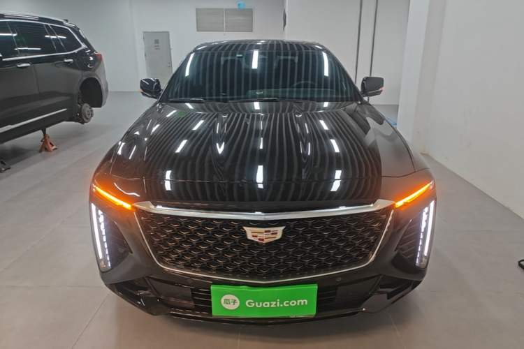 Used Cadillac CT6 2023 28T Luxury Version Front
