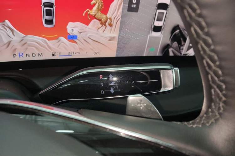 Used Cadillac CT6 2023 28T Platinum Edition Gear Lever