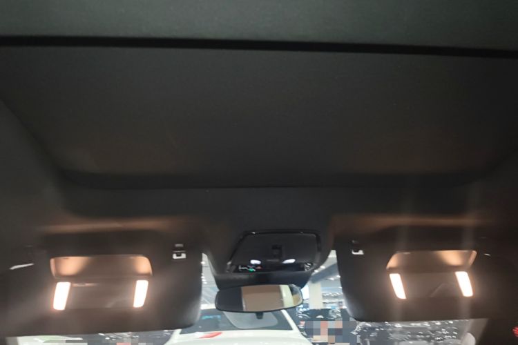 Used Cadillac CT6 2023 28T Luxury Version Headliner