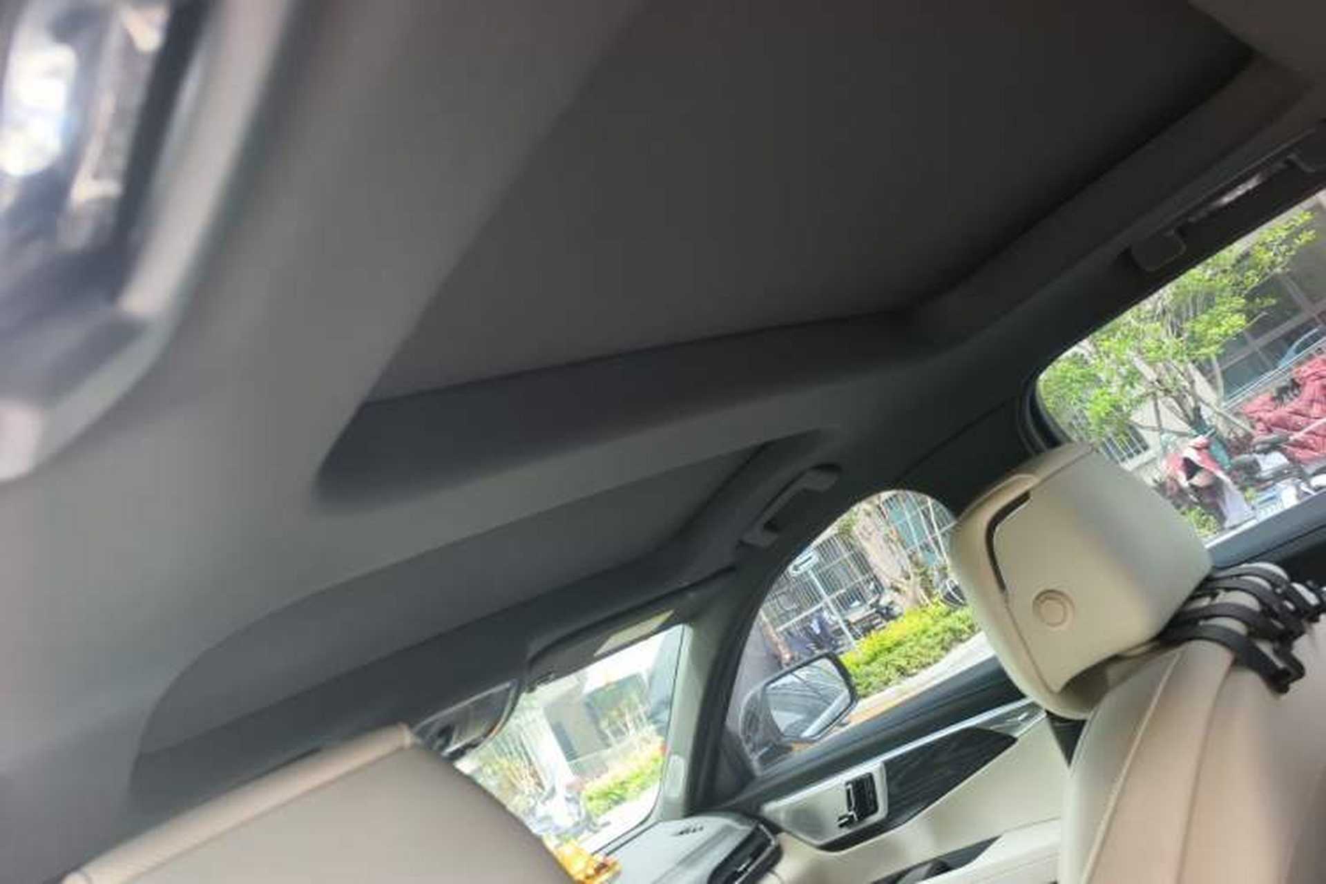 Used Cadillac CT6 2023 28T Luxury Version Headliner