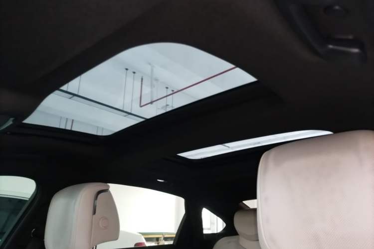 Used Cadillac CT6 2023 28T Luxury Version Headliner