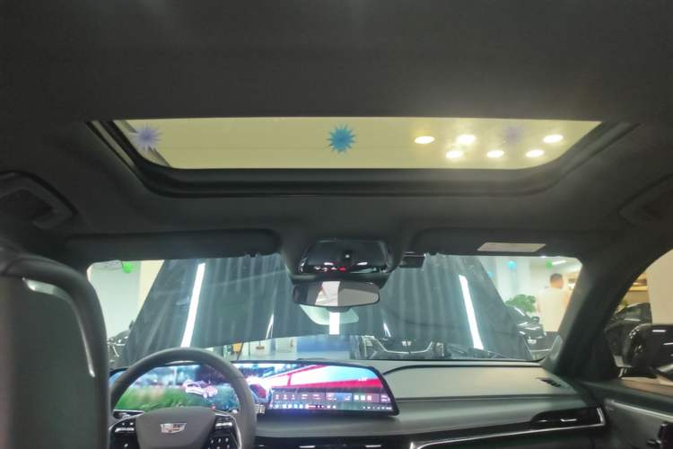 Used Cadillac CT6 2023 28T Luxury Version Headliner