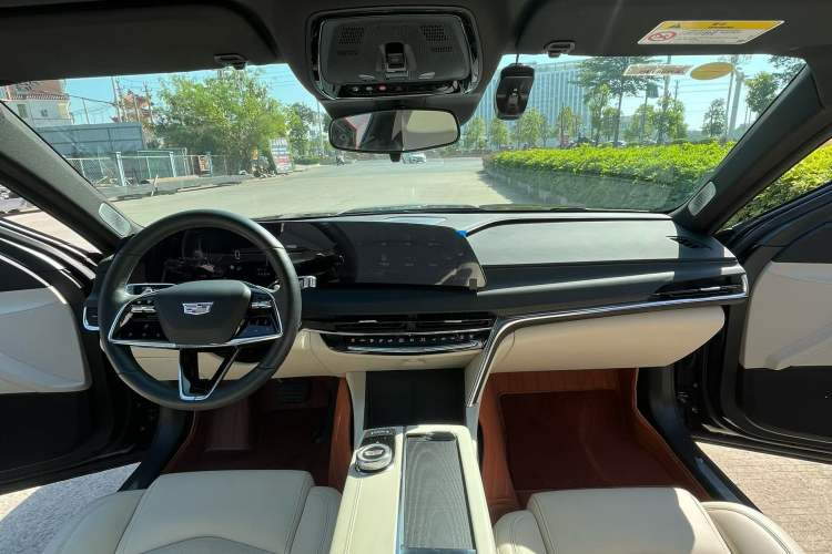 Used Cadillac CT6 2023 28T Luxury Version Interior 1