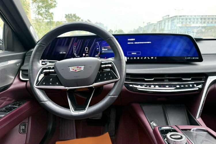 Used Cadillac CT6 2023 28T Platinum Edition Interior 10