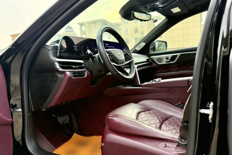 Used Cadillac CT6 2023 28T Platinum Edition Interior 2
