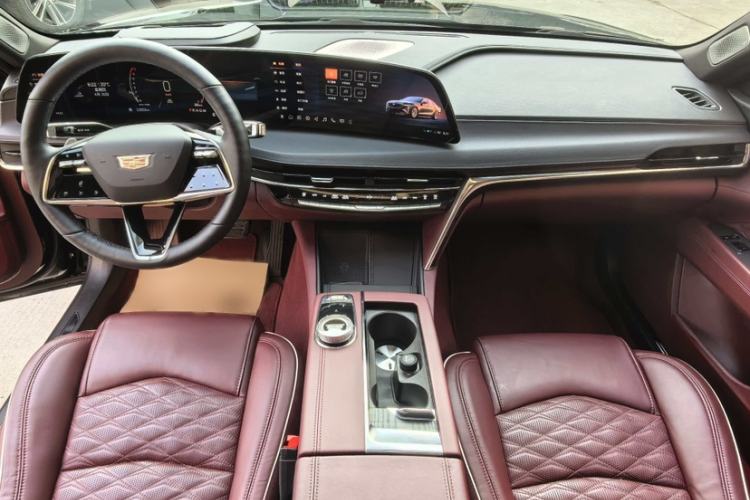 Used Cadillac CT6 2023 28T Platinum Edition Interior 2
