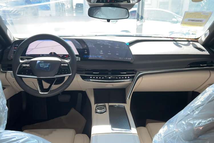 Used Cadillac CT6 2023 28T Luxury Version Interior 3