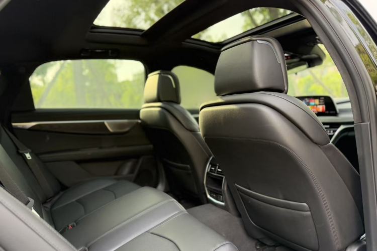 Used Cadillac CT6 2023 28T Luxury Version Interior 5