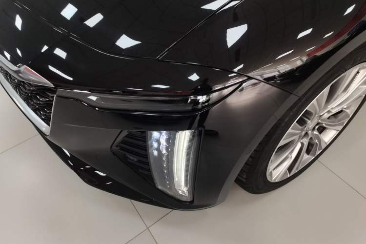 Used Cadillac CT6 2023 28T Platinum Edition Left Front Headlight