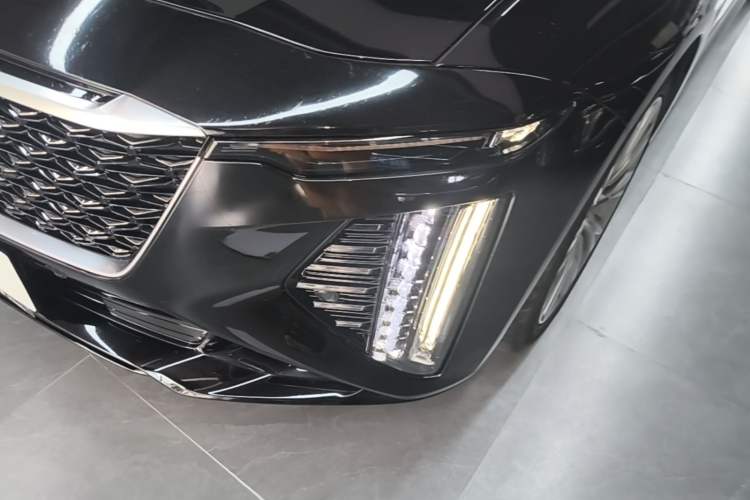 Used Cadillac CT6 2023 28T Prestige Model Left Front Headlight