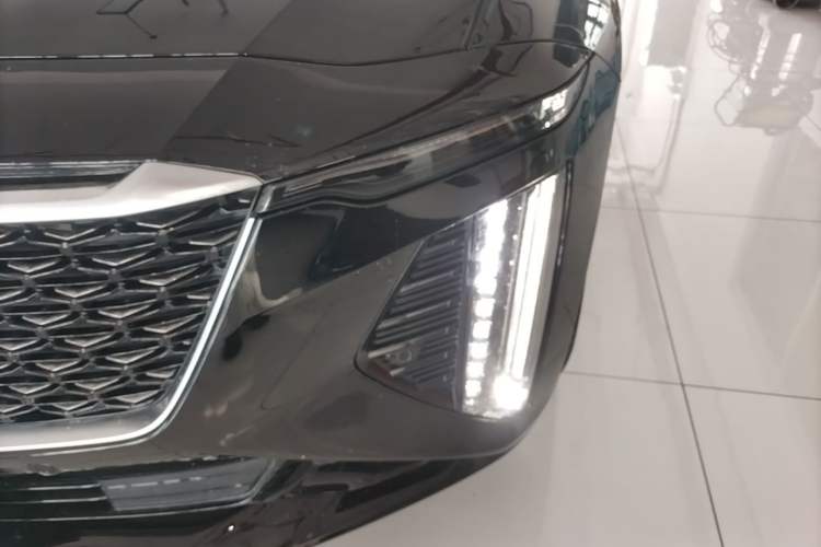 Used Cadillac CT6 2023 28T Luxury Version Left Front Headlight
