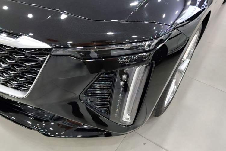 Used Cadillac CT6 2023 28T Prestige Model Left Front Headlight