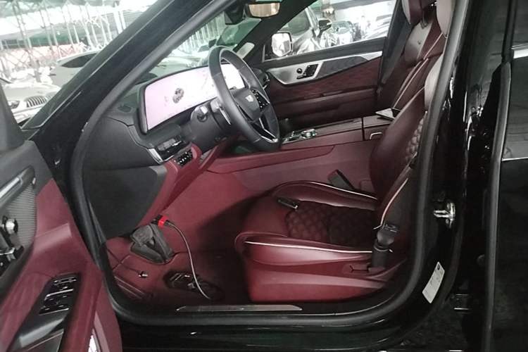 Used Cadillac CT6 2023 28T Prestige Model Left Front Seat