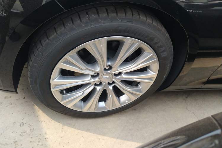 Used Cadillac CT6 2023 28T Luxury Version Left Front Wheel Hub