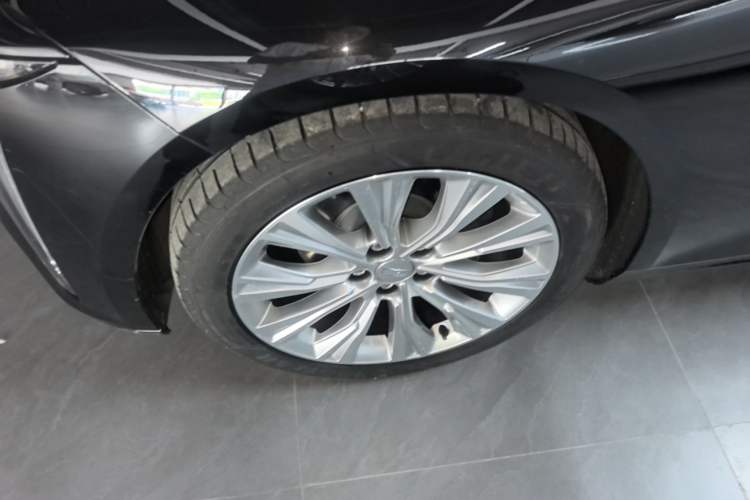 Used Cadillac CT6 2023 28T Luxury Version Left Front Wheel Hub