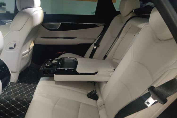 Used Cadillac CT6 2023 28T Luxury Version Left Rear Seat