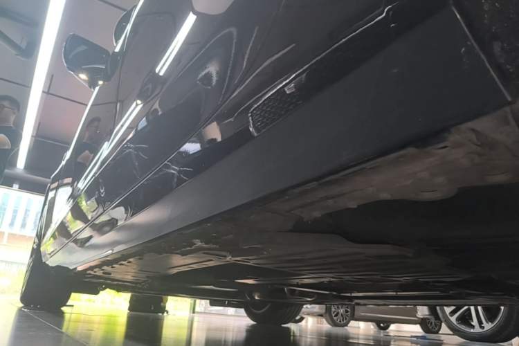 Used Cadillac CT6 2023 28T Prestige Model Left Side Sill