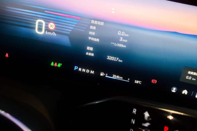 Used Cadillac CT6 2023 28T Luxury Version Odometer Close Up