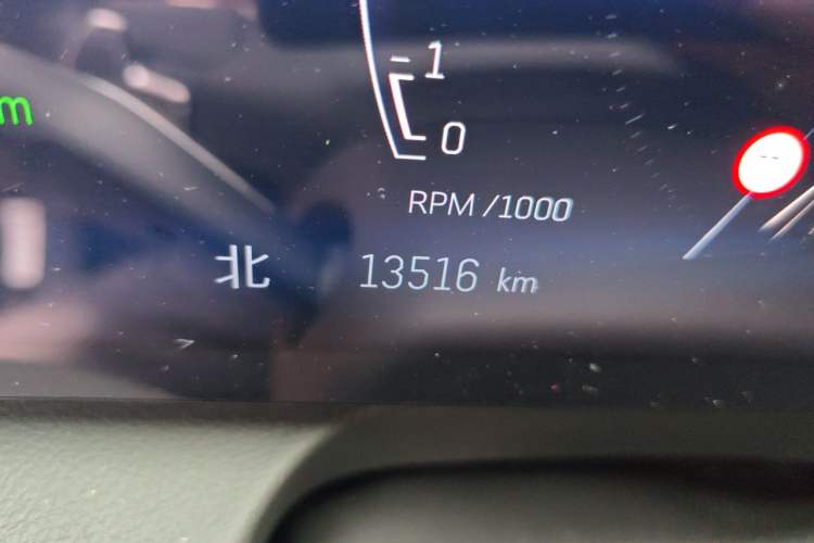 Used Cadillac CT6 2023 28T Luxury Version Odometer Close Up