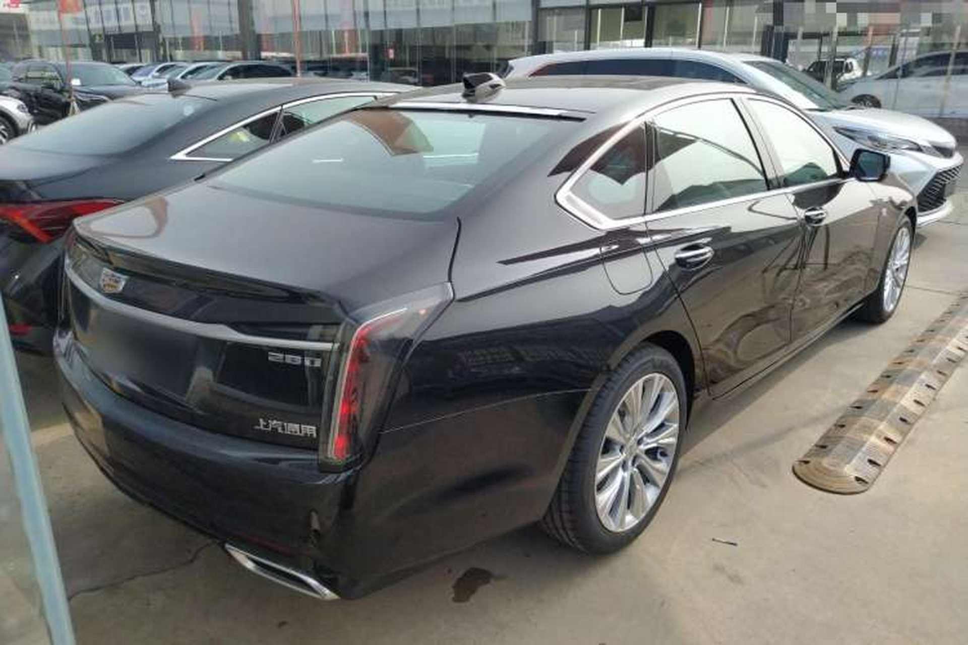 Used Cadillac CT6 2023 28T Luxury Version Rear Right 45 Deg