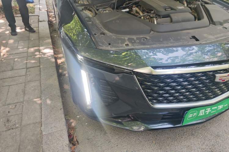 Used Cadillac CT6 2023 28T Prestige Model Right Front Headlight