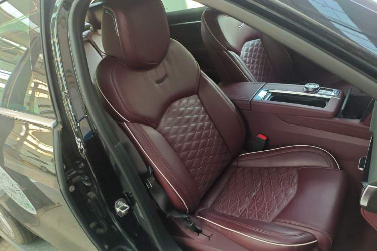 Used Cadillac CT6 2023 28T Platinum Edition Right Front Seat